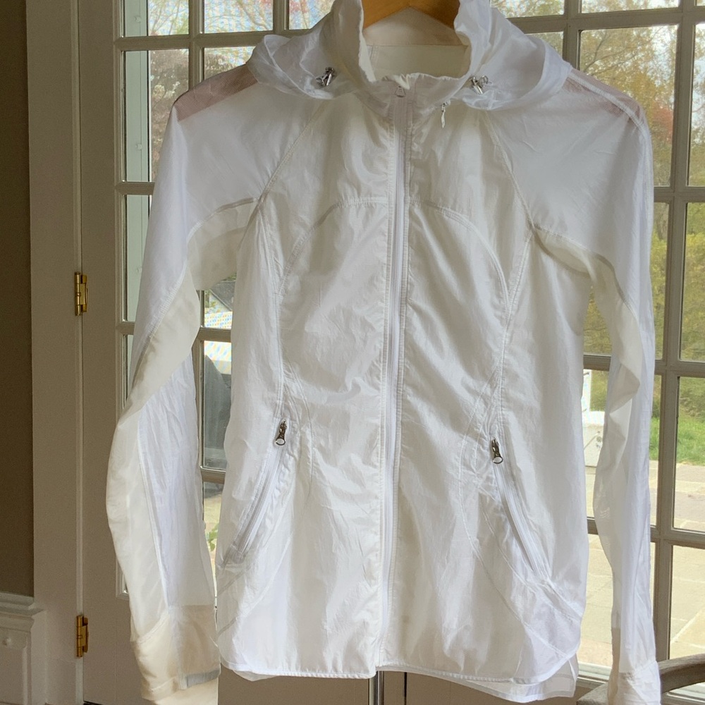 Lululemon Running Windbreaker Jacket (size 2)